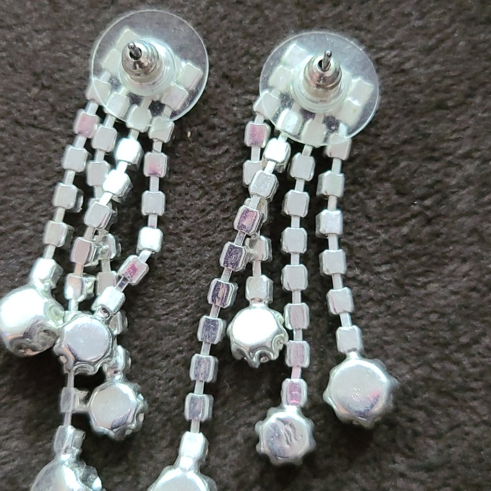 Rhinestone earrings - Picture 2 of 2